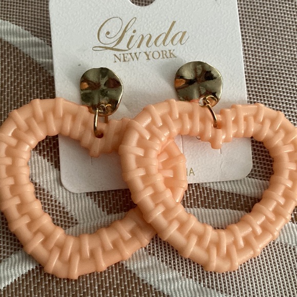 Earrings - Picture 9 of 11